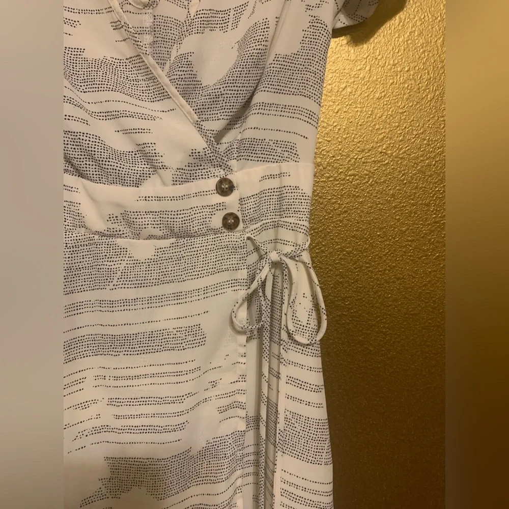 Sienna Sky White  Faux Wrap Midi Dress - Picture 4 of 6